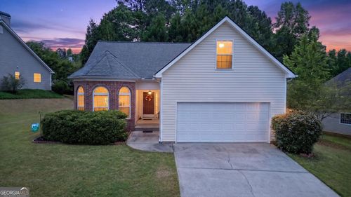38 Bedford Park Dr, Newnan, GA, 30263-6967 | Card Image