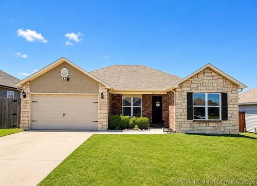 3720 S 150th East Ave, Tulsa, OK, 74134-4883 | Card Image