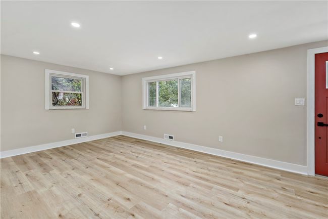 779 Bower Hill Rd, House other with 3 bedrooms, 2 bathrooms and null parking in Bridgeville PA | Image 8