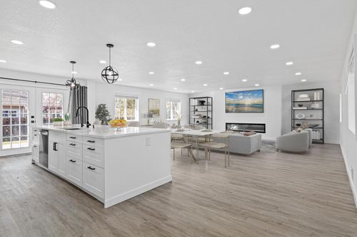 8011 Elbe St, Lino Lakes, MN, 55014-2103 | Card Image