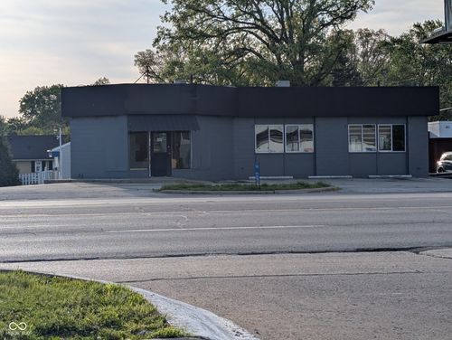 524 S Scatterfield Rd, Anderson, IN, 46012-3661 | Card Image