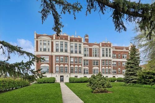 2-470 Sheridan Rd, Evanston, IL, 60202-4721 | Card Image