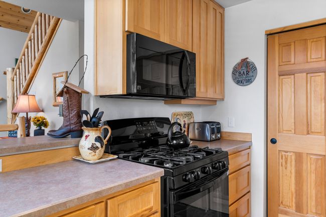 27-Kitchen | Image 20