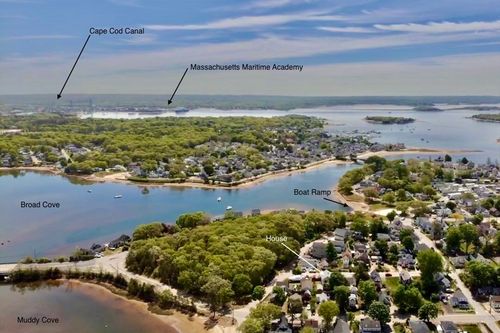 50 Highland Ave, Onset, MA, 02558-1901 | Card Image