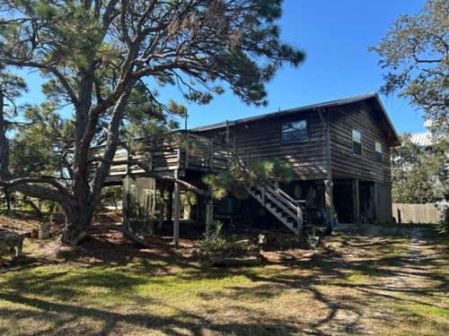1057 W Pine Ave, Saint George Island, FL, 32328-2417 | Card Image