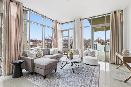 4950 Central #307 Street, Kansas City, MO, 64112 | Card Image