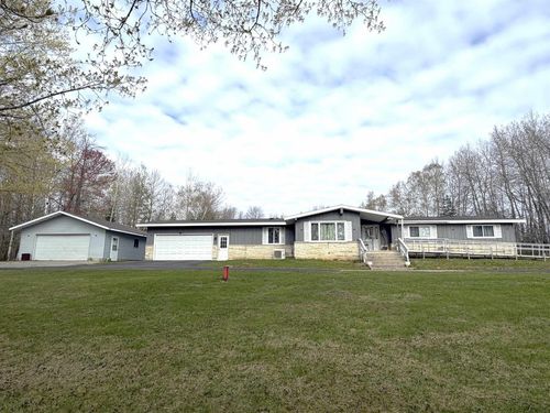 N2813 Bay De Noc Drive, Menominee, MI, 49858 | Card Image