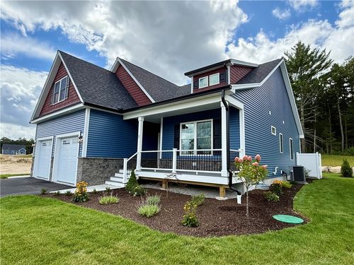 51 Sunset Lake Cir, Coventry, RI, 02816-6555 | Card Image