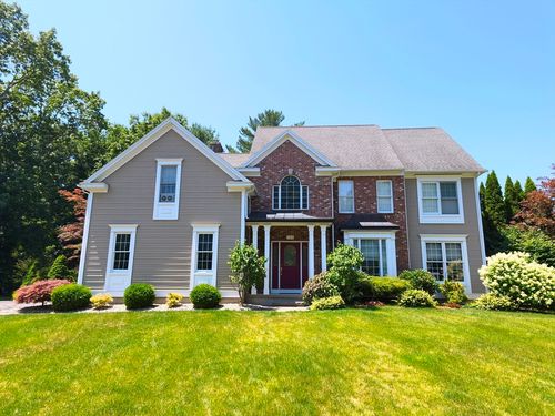140 Wildflower Cir, Westfield, MA, 01085 | Card Image