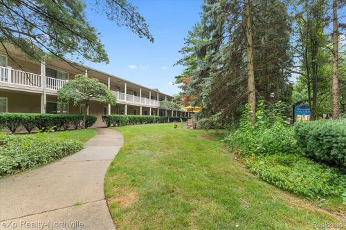 apt-21-475 S Adams Rd, Birmingham, MI, 48009-6753 | Card Image