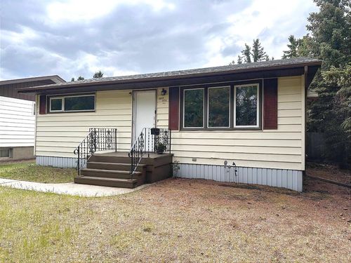 5217 53a Ave, Camrose, AB, T4V0Y7 | Card Image