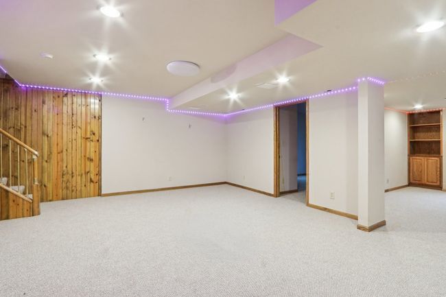 N61W14730 Woodcrest Ct, House other with 3 bedrooms, 3 bathrooms and 2 parking in Menomonee Falls WI | Image 35