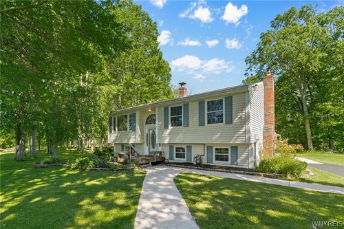 3327 Palmer Rd, Ransomville, NY, 14131-9687 | Card Image