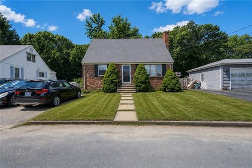 24 Alden St, Johnston, RI, 02919-5032 | Card Image