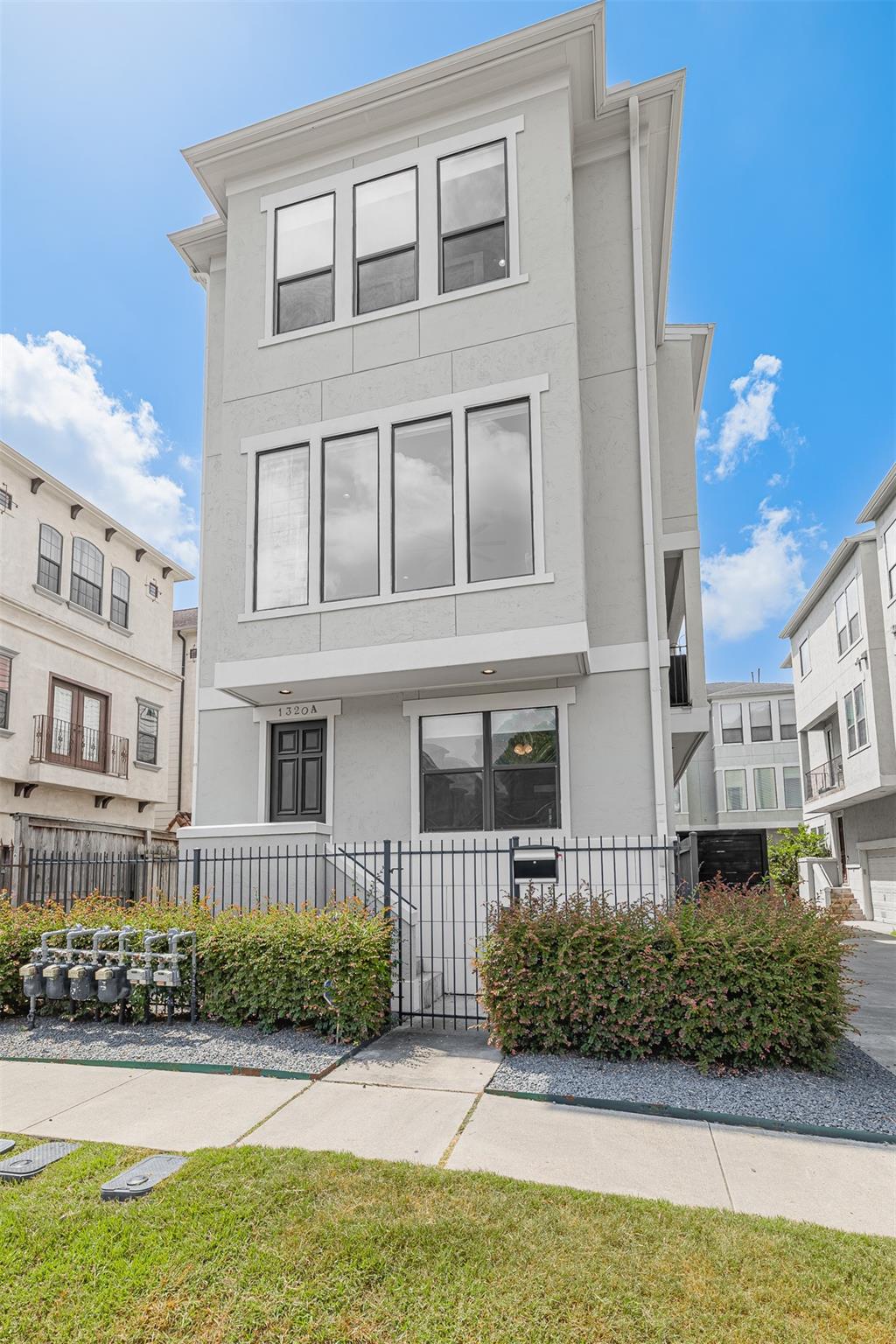 Residential Lease in Houston 2