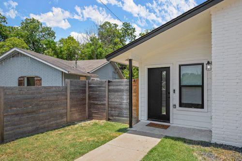2605 Wilson St, Austin, TX, 78704-5438 | Card Image