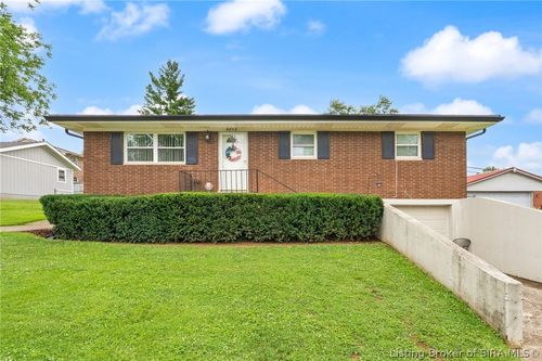 4012 Melvyn Dr, New Albany, IN, 47150-2056 | Card Image