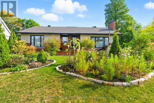 2461 Alta Vista Dr, Ottawa, ON, K1H7M9 | Card Image