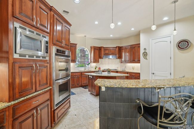 20646 Wahl Ln, House other with 5 bedrooms, 6 bathrooms and null parking in Garden Ridge TX | Image 18
