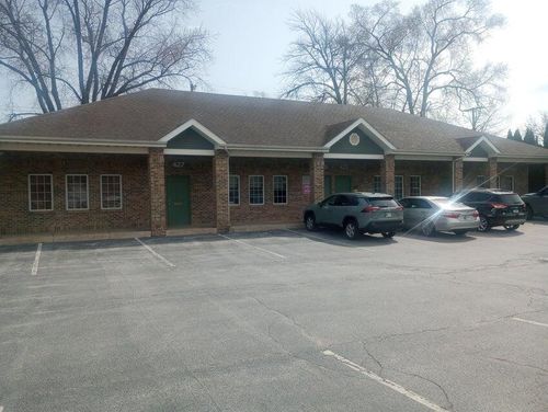 425 N Broad St, Griffith, IN, 46319-2223 | Card Image