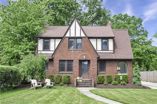 348 Lake Forest Dr, Bay Village, OH, 44140-2507 | Card Image