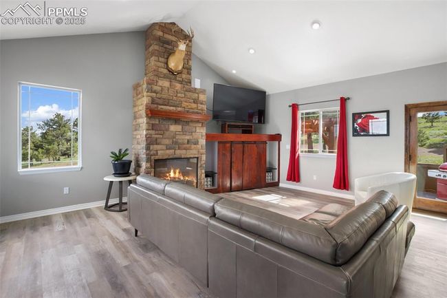 2413 County Rd 403, House other with 4 bedrooms, 3 bathrooms and 3 parking in Florissant CO | Image 9