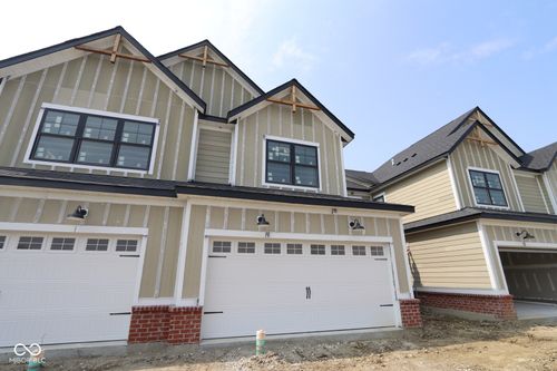 17500 Gruner Way, Westfield, IN, 46062-8014 | Card Image