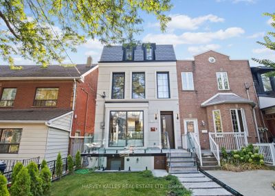 174 Lisgar St, Home with 4 bedrooms, 5 bathrooms and 2 parking in Toronto ON | Image 1