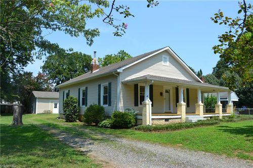 504 W Murphy Street, Madison, NC, 27025 | Card Image