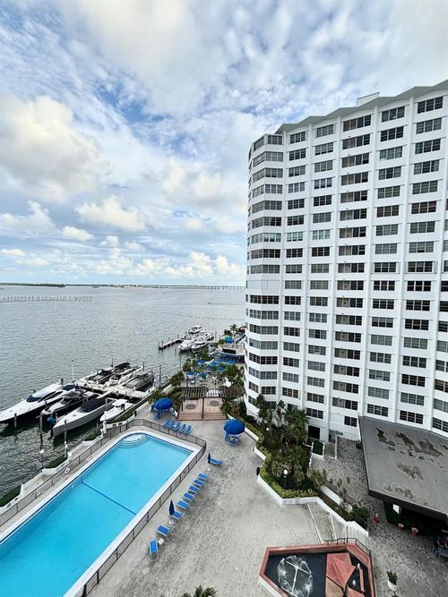 apt-1066-801 Brickell Bay Dr, Miami, FL, 33131-2938 | Card Image