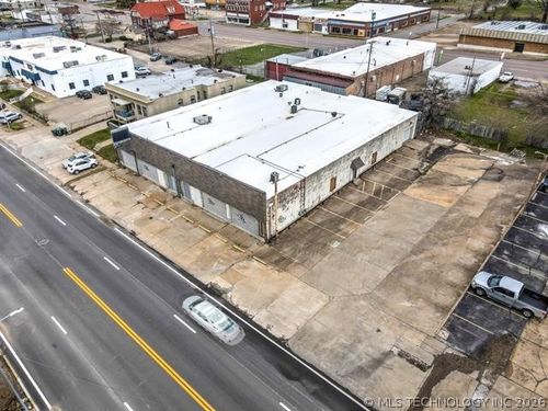 800 Okmulgee St, Muskogee, OK, 74401-6807 | Card Image