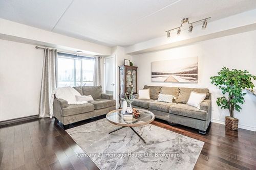 212-43 Goodwin Dr, Guelph, ON, N1L0E8 | Card Image