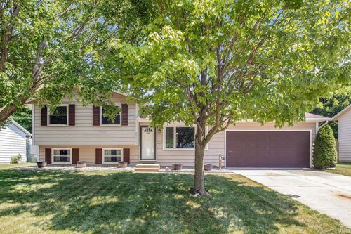 1556 Conant Ct, Mishawaka, IN, 46544-6242 | Card Image