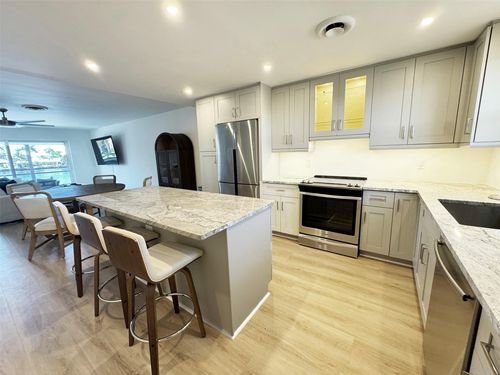 apt-11-2330 Ne 36th St, Lighthouse Point, FL, 33064-7565 | Card Image