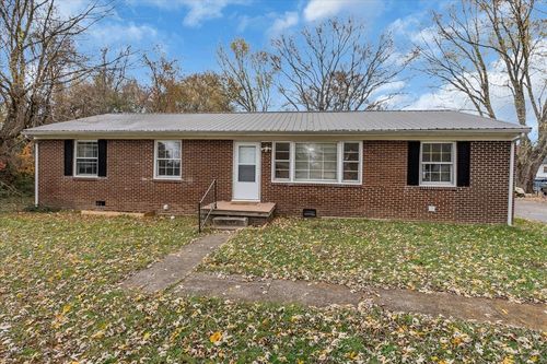 756 Ridgelawn Pl, Tullahoma, TN, 37388-3025 | Card Image