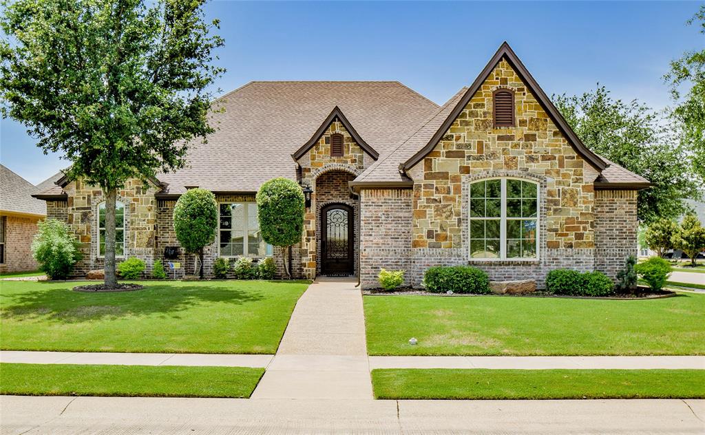 Cologne Dr, Granbury, TX 76048
