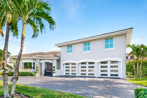 6 Cloister Cir, West Palm Beach, FL, 33401-1001 | Card Image