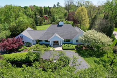 116 Endicott Road, Home with 5 bedrooms, 6 bathrooms and null parking in Bloomfield Hills MI | Image 3