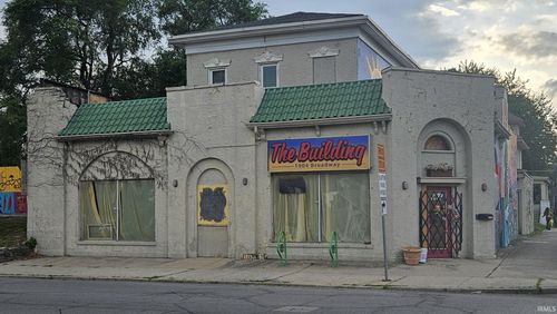 1902 Broadway, Fort Wayne, IN, 46802-4383 | Card Image