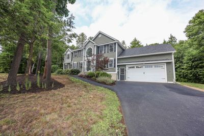 8 Seavey Drive, House other with 4 bedrooms, 2 bathrooms and null parking in Auburn NH | Image 3