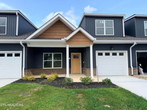7328 Whispering Creek Ln, Powell, TN, 37849-4481 | Card Image