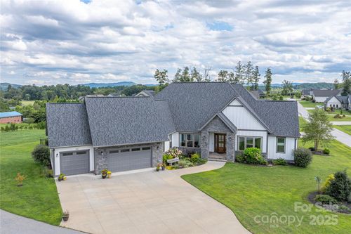 456 Samuel Dr, Mills River, NC, 28759-0096 | Card Image