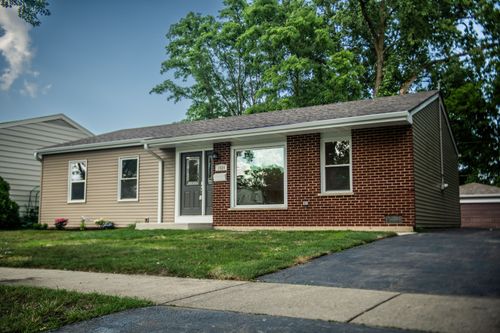 1028 Valley Stream Dr, Wheeling, IL, 60090-3951 | Card Image