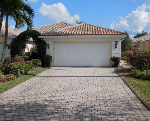 4688 Ossabaw Way, NAPLES, FL, 34119-9565 | Card Image