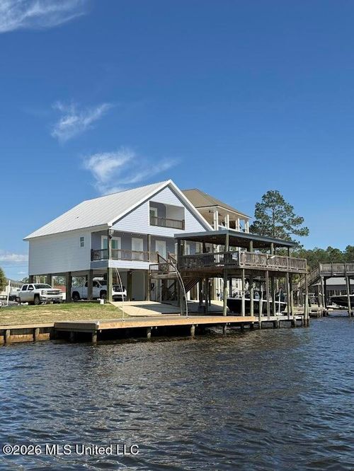 6149 Pontiac Dr, Kiln, MS, 39556-8141 | Card Image