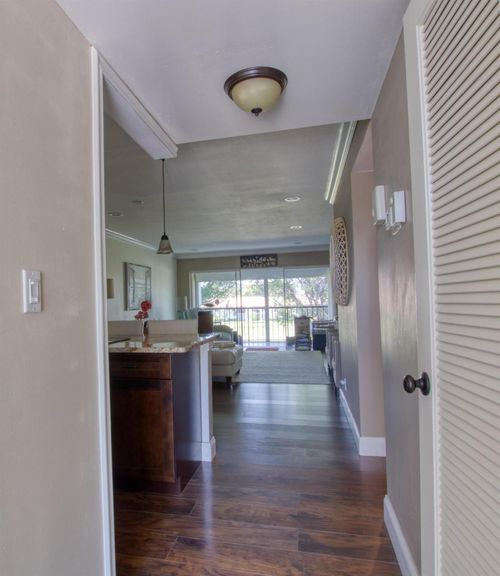 apt-305-4465 Luxemburg Ct, Lake Worth, FL, 33467-5012 | Card Image