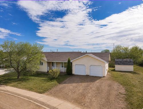 9105 Forest St, Buffalo Head Prairie, AB, T0H4A0 | Card Image