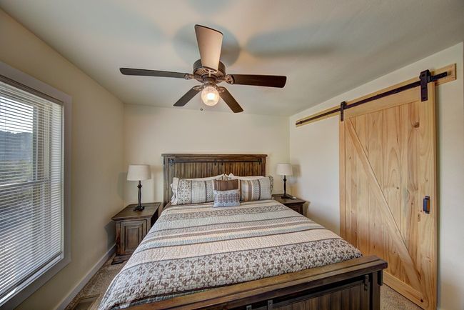205 Cedar Cliff Loop, Home with 3 bedrooms, 2 bathrooms and 1 parking in Hunt TX | Image 21