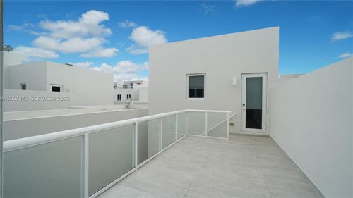 6421 Nw 104th Path, Doral, FL, 33178-3055 | Card Image