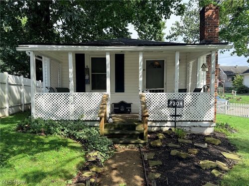 2204 Mock Dr, Zanesville, OH, 43701-2113 | Card Image